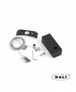 Accesorio negro colgante...